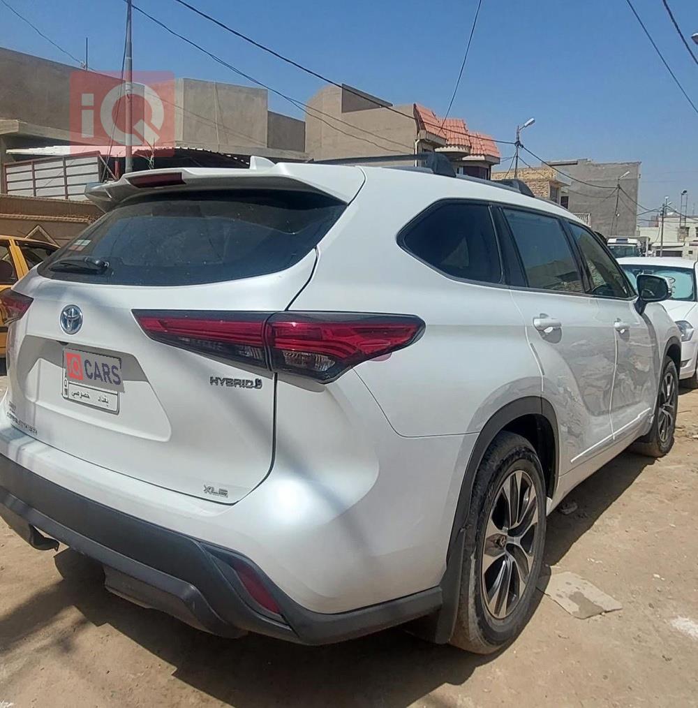 تۆیۆتا هایلاندەر